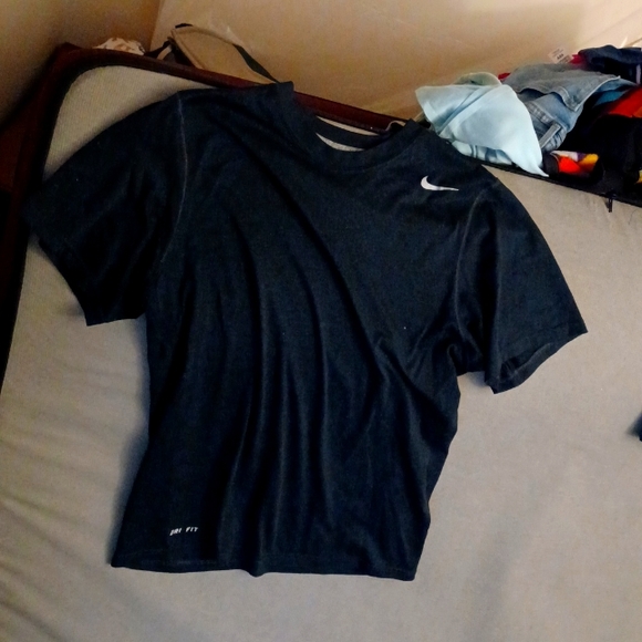 Nike dri fit size small - Picture 1 of 2